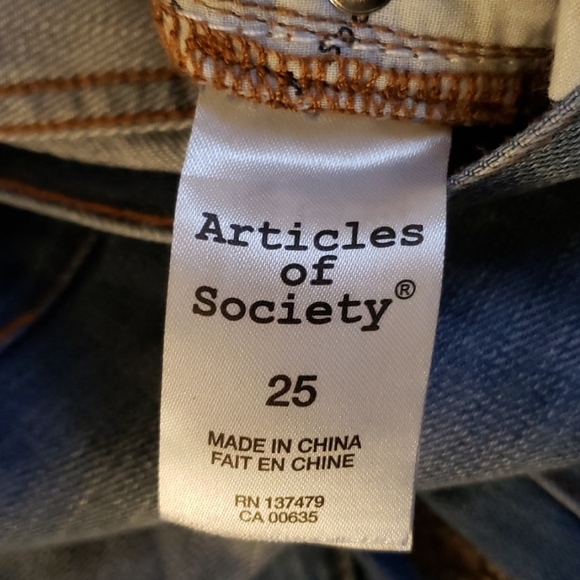 Articles of Society Distressed CroppedSkinny Jeans - Picture 4 of 8